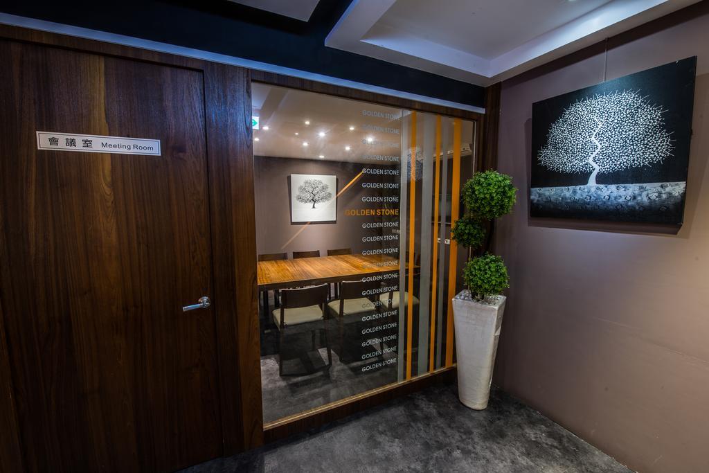 Golden Stone Hotel Каосюн Екстериор снимка