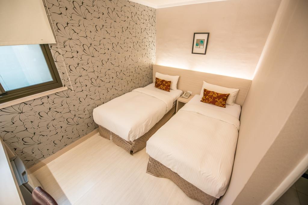 Golden Stone Hotel Каосюн Екстериор снимка
