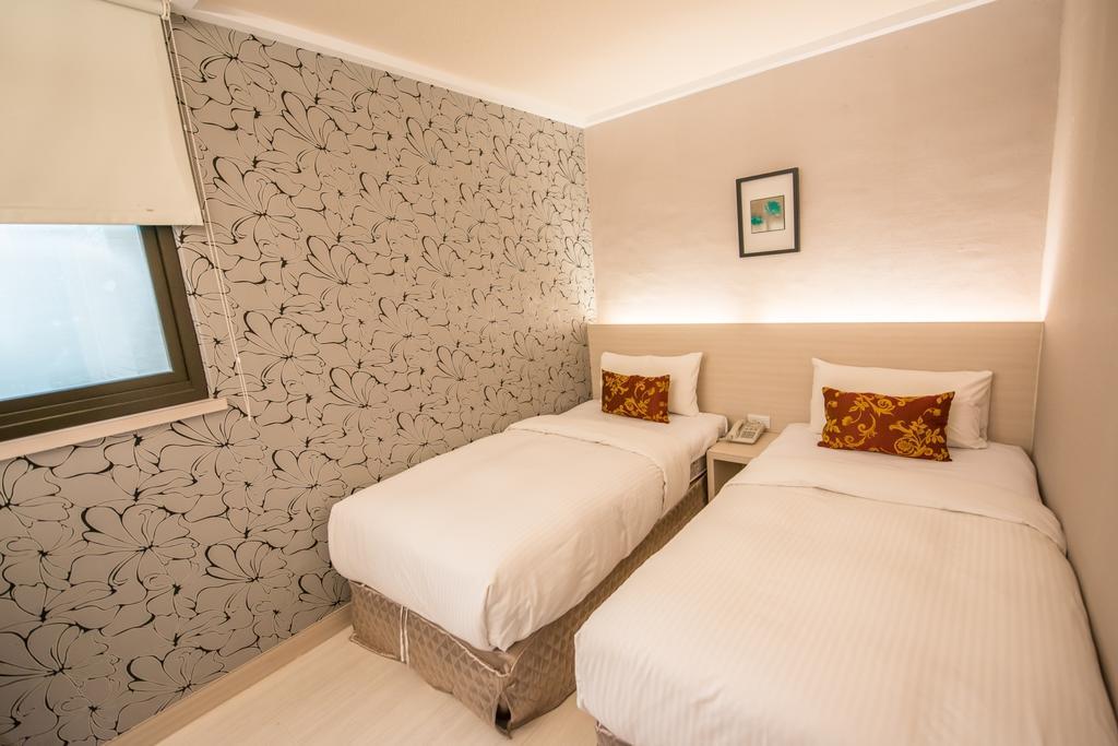 Golden Stone Hotel Каосюн Екстериор снимка