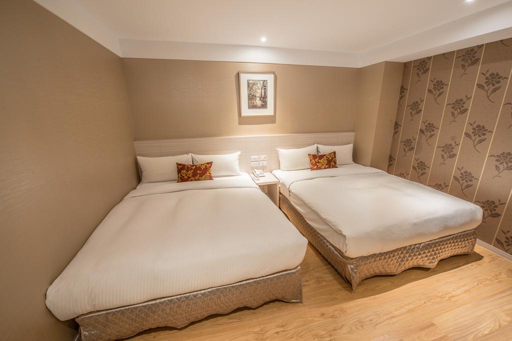 Golden Stone Hotel Каосюн Екстериор снимка